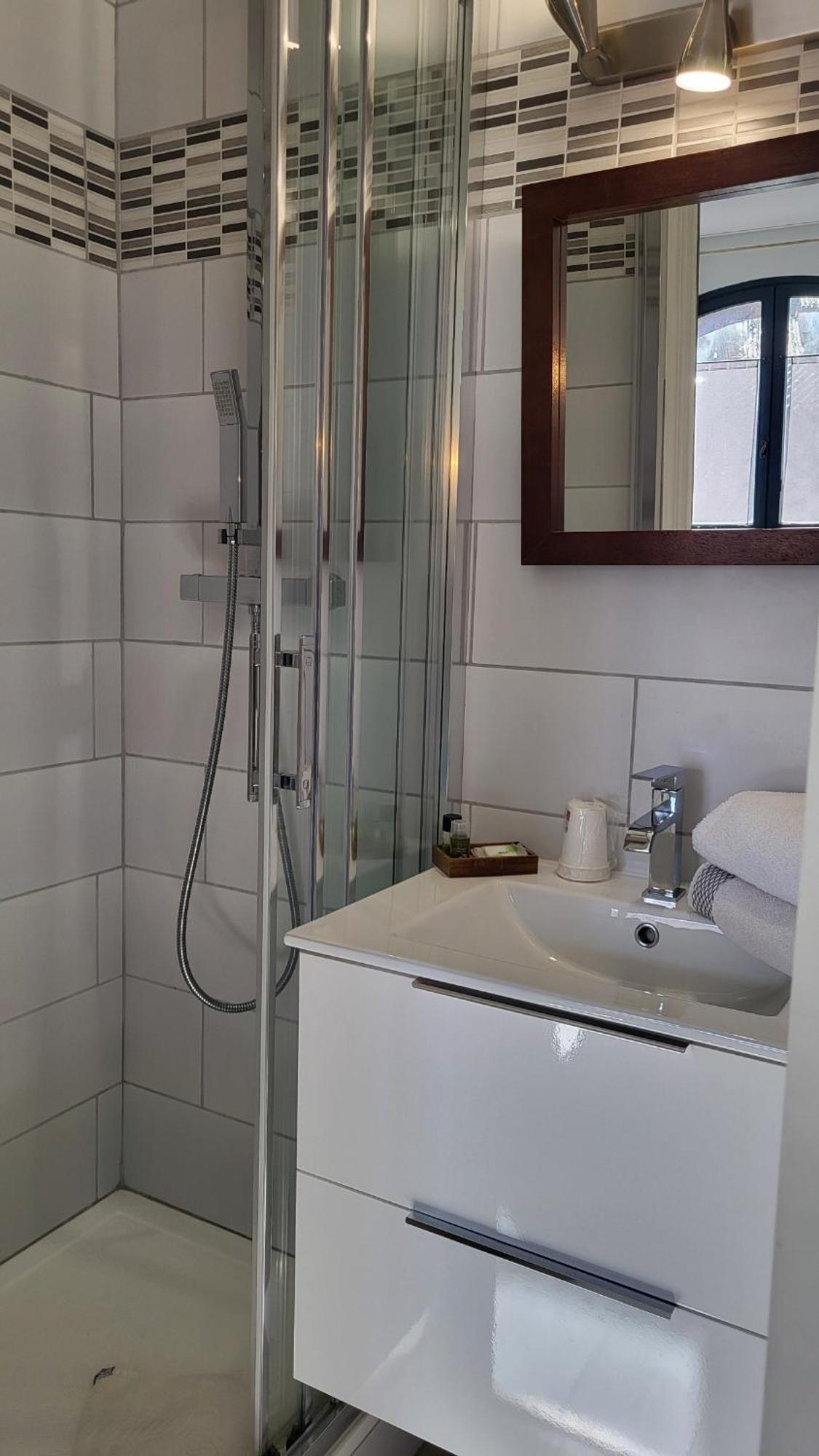 Auberge De La Table Ronde Vinon-sur-Verdon Kültér fotó