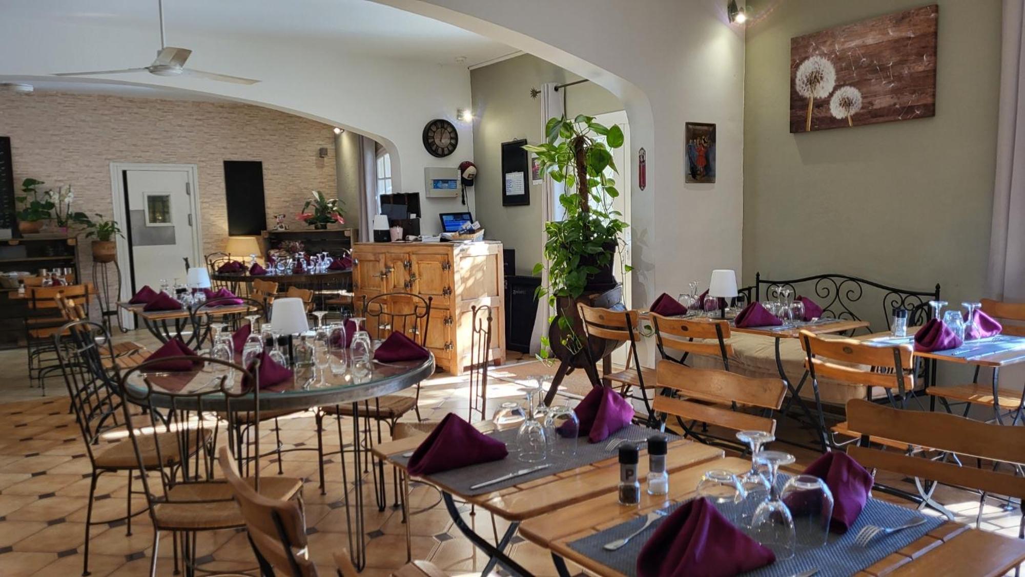 Auberge De La Table Ronde Vinon-sur-Verdon Kültér fotó
