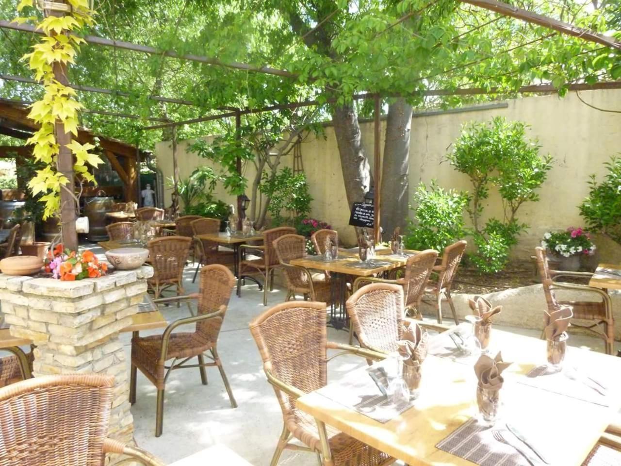 Auberge De La Table Ronde Vinon-sur-Verdon Kültér fotó
